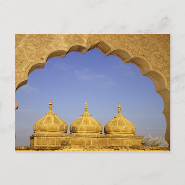 India, Rajasthan, Jaisalmer. Sandstone domes Postcard (Front)