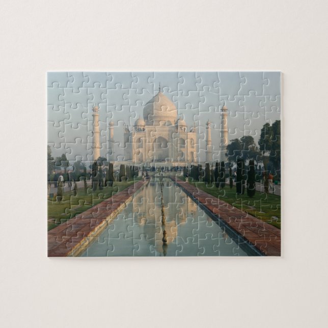 INDIA, Uttar Pradesh, Agra: Taj Mahal, Morning Jigsaw Puzzle (Horizontal)