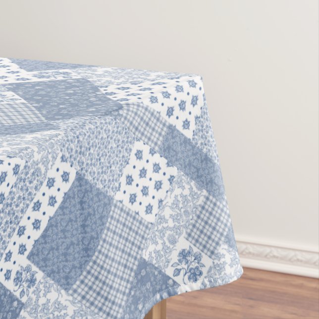 Indigo Blue, Blanc Faux Patchwork Nappe (In Situ)