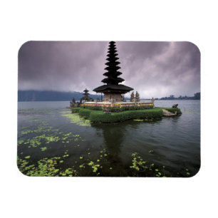 Indonesia, Bali, Ulun Danu Temple. Magnet
