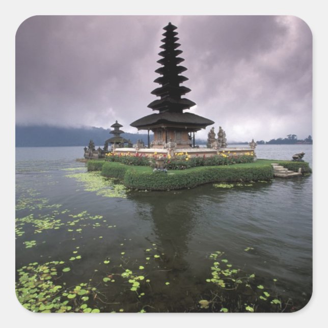Indonesia, Bali, Ulun Danu Temple. Square Sticker (Front)