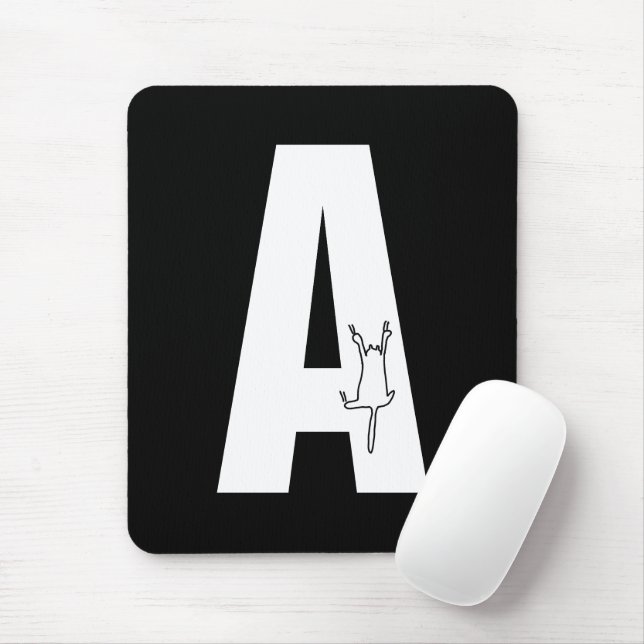 Initial w/ hanging cat doodle mouse pad (With Mouse)