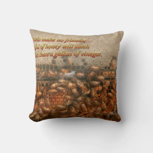 Inspiration - Apiary - Bee's - Sweet success Throw Pillow