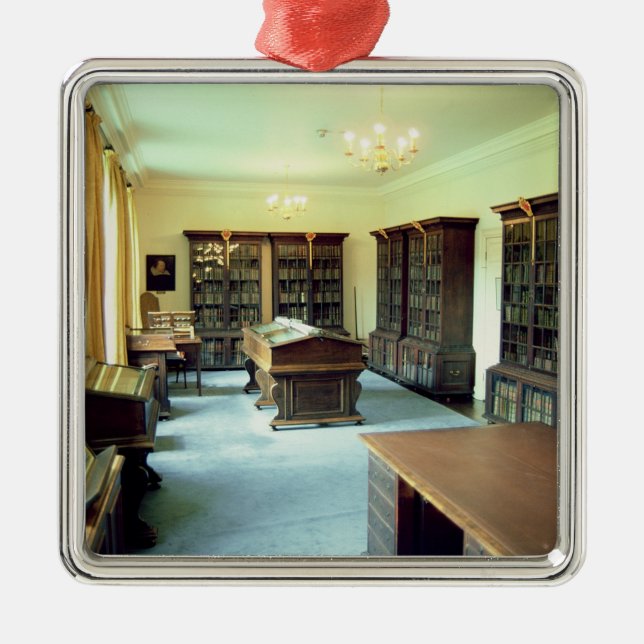 Interior view metal ornament (Front)