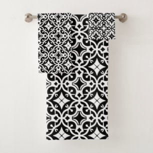 Interlocking Black and White Geometric Pattern Bath Towel Set