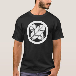 Intersecting hawk feathers in circle T-Shirt