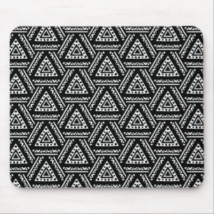 Interwoven Triangles v1 Mouse Pad