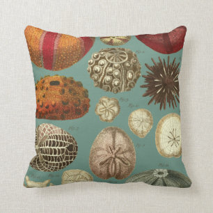 Intestina et Mollusca Linnaei Throw Pillow