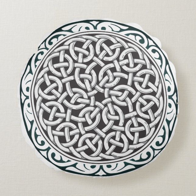 Intricate Celtic Knot Spiral Pattern Decorative  Round Pillow (Front)