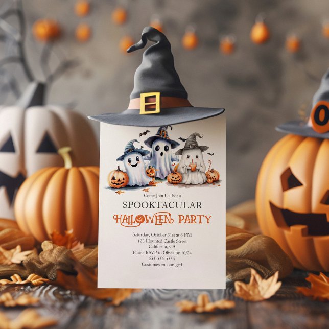 Invitation à la fête d'Halloween pour les enfants  (Cute Ghosts Kids' Halloween Party Invitation on a rustic table with Halloween decoration)