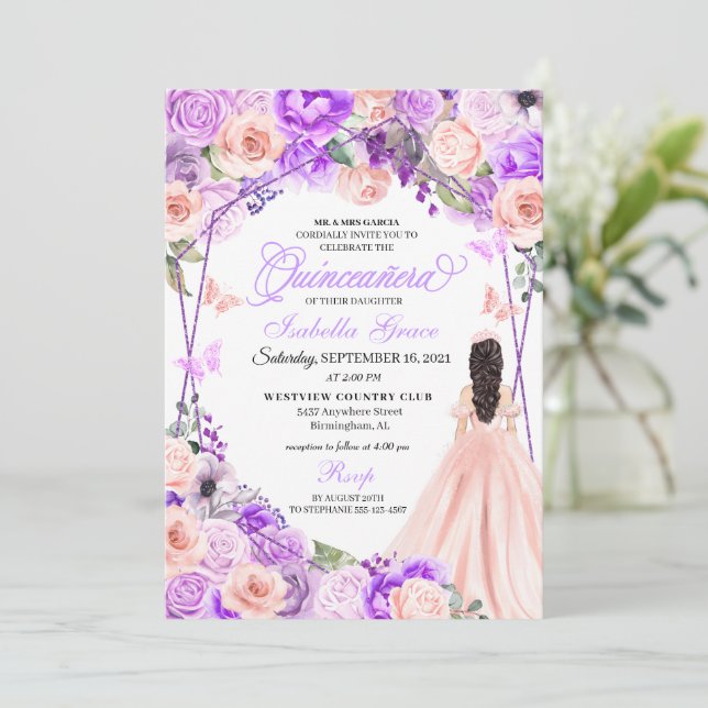 Invitation à la Quinceanera florale rose et violet (Debout devant)