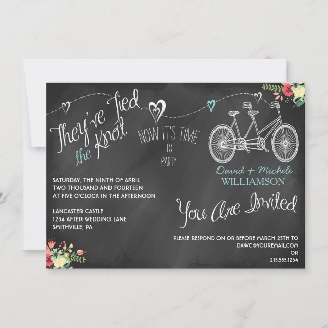 Invitation à un mariage sur le tableau de bord des (Devant)