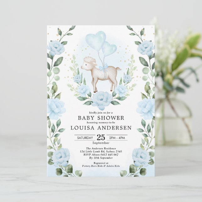 Invitation Agneau à fleurs bleu doux Baby shower jardin de pr (Debout devant)