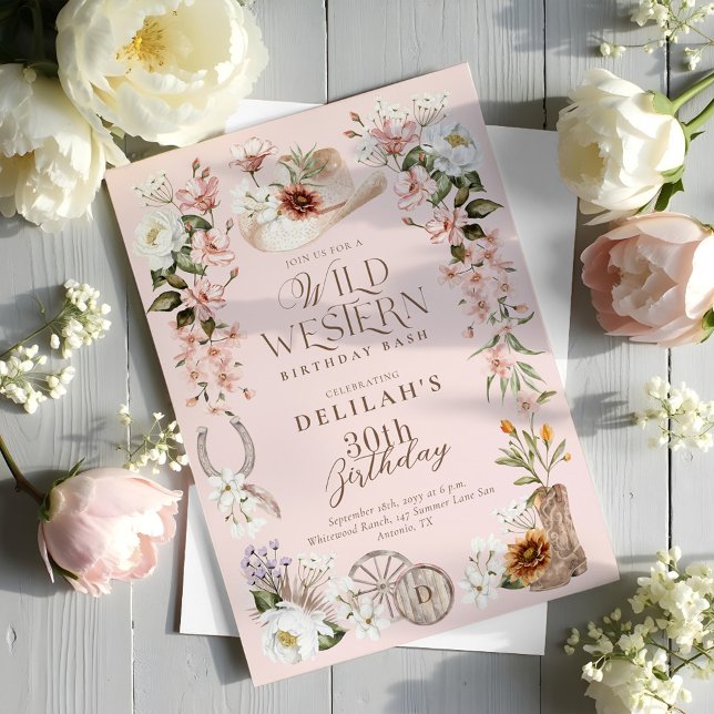 Invitation Anniversaire de l'Ouest Basse Aquarelle Florale Co (Western Birthday Bash Watercolor Floral Cowgirl Invitation)