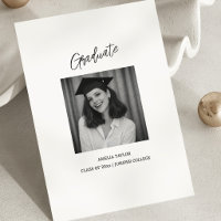 Annonce de remise de diplôme minimaliste noir et b