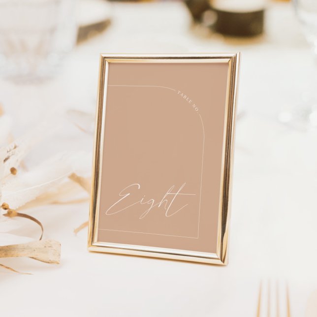Invitation Arche moderne Boho Tan Table Huit Numéro de tablea (Modern Boho Tan Arch Table Eight Table Number)