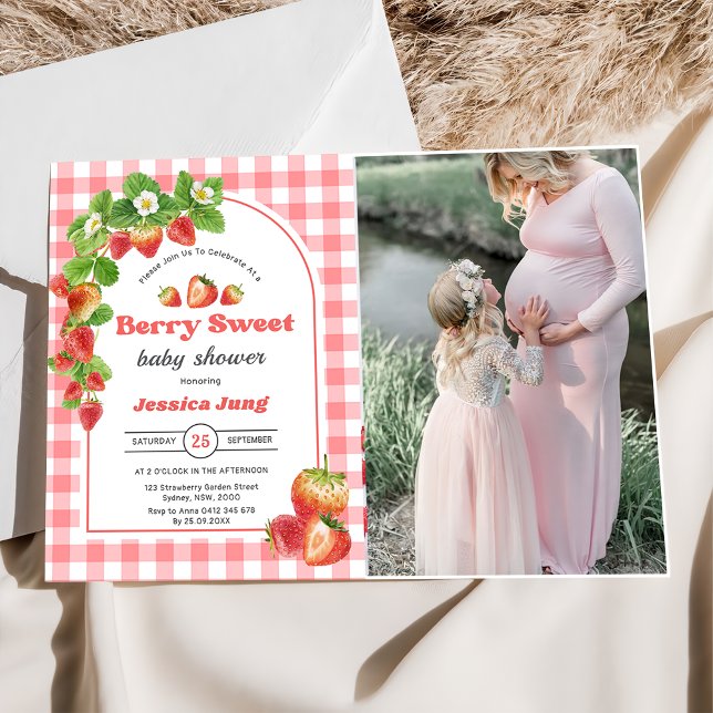 Invitation Baby shower aux fraises roses En vichy Photo (Créateur téléchargé)