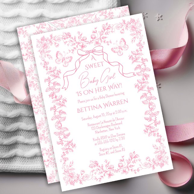Invitation Baby shower des papillons Toile de Jouy Chinoiseri ("A Sweet Baby Girl Is On Her Way!" Chinoiserie Toile de Jouy Butterflies Bow Girl Baby Shower Invite)