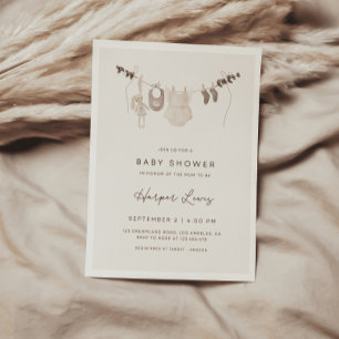 Invitation Baby shower des vêtements neutres selon le genre I