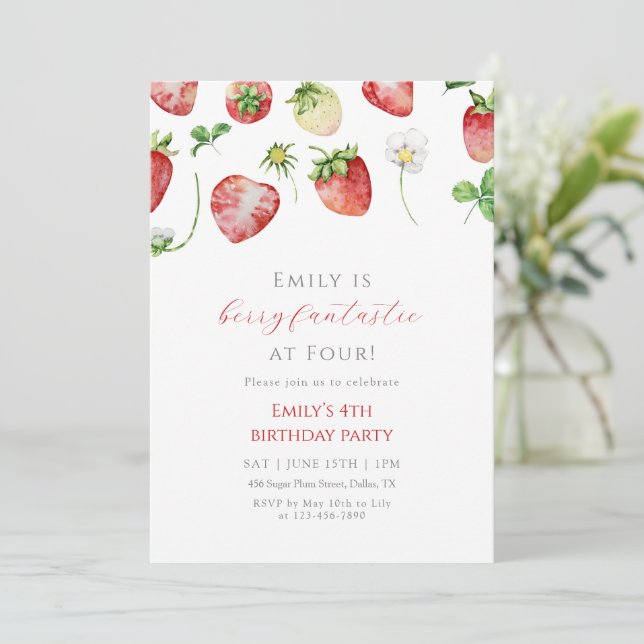 Invitation Berry Fantastic Strawberry Birthday (Debout devant)