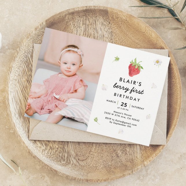 Invitation Berry First Strawberry Girl 1er anniversaire Photo (Créateur téléchargé)