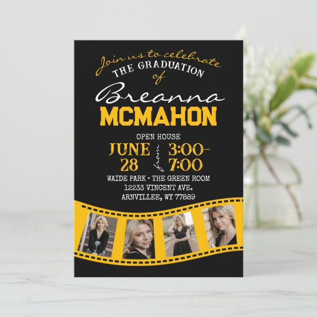 Invitation Black & Gold Filmstrip 5 Diplôme photo (Debout devant)