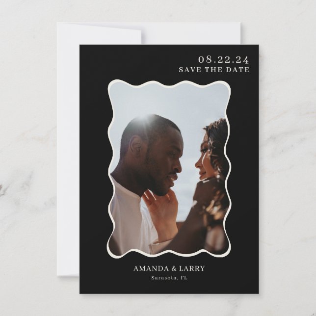 Invitation Black Modern Wavy Photo Mariage Enregistrer La Dat (Devant)
