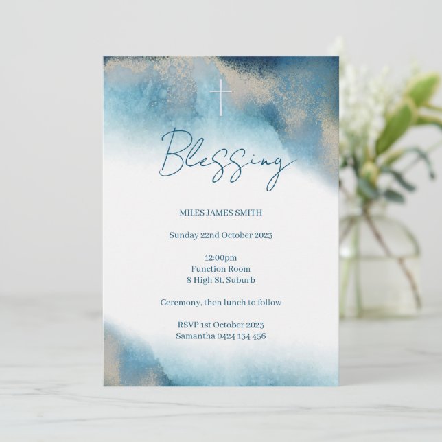 Invitation Blessing Invitation. Aquarelle bleu et or. (Debout devant)