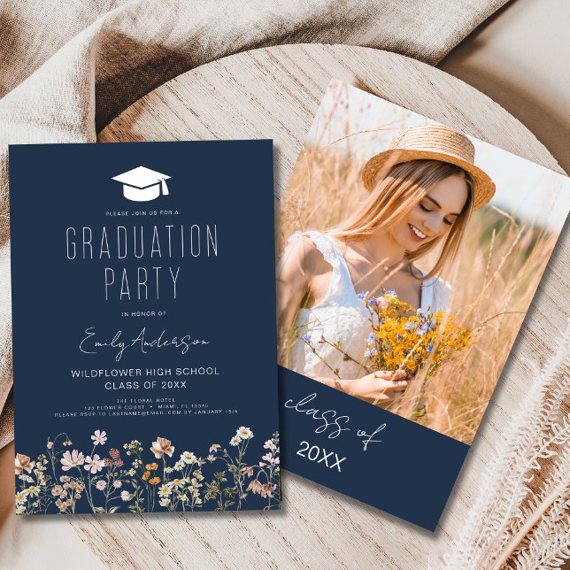 Invitation Bleu de la marine Fleur sauvage de la fête de grad (Créateur téléchargé)