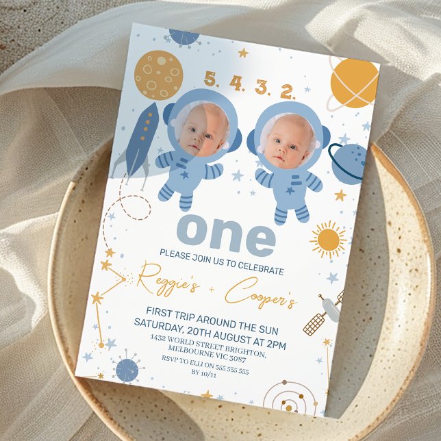 Invitation Blue Twins Premier voyage autour du soleil 1er ann (Cute Boy Twins First Trip Around The Sun Birthday Invitation Outer Space Birthday Invite For Twins)