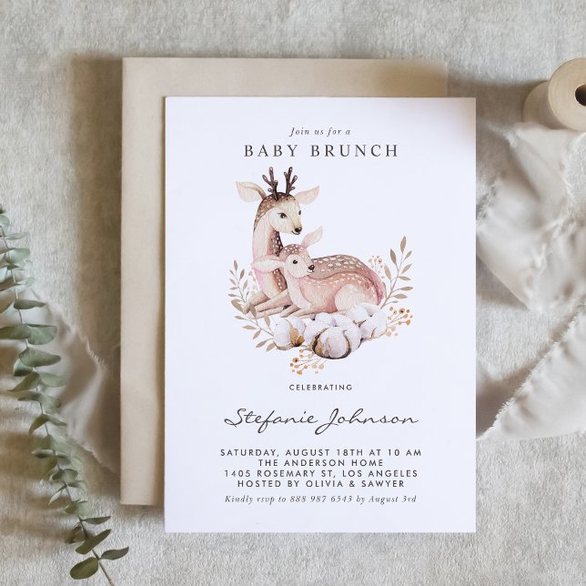 Invitation Boho maman et bébé cerf Woodland Baby Brunch (Woodland theme baby brunch invitation featuring watercolor mommy and baby deer with foliage wreath. )