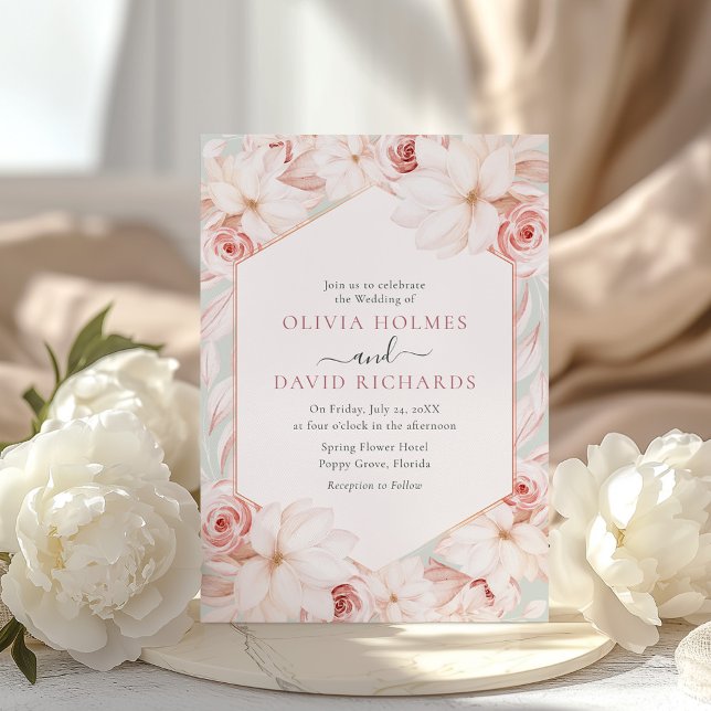 Invitation Boho Sage vert et rose pâle Mariage floral (Boho Sage Green and Blush Pink Floral Wedding Invitation on an elegant table with white peonies)