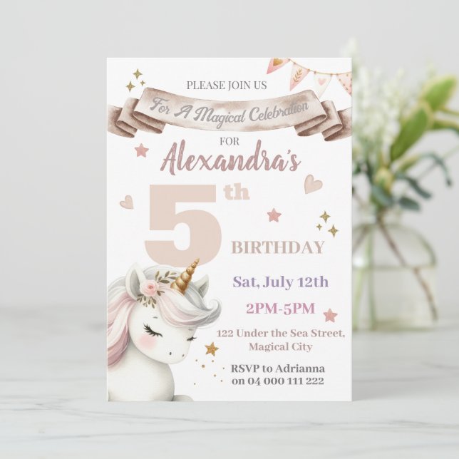 Invitation Boho Unicorn Magical Girl 5e anniversaire Invitati (Debout devant)