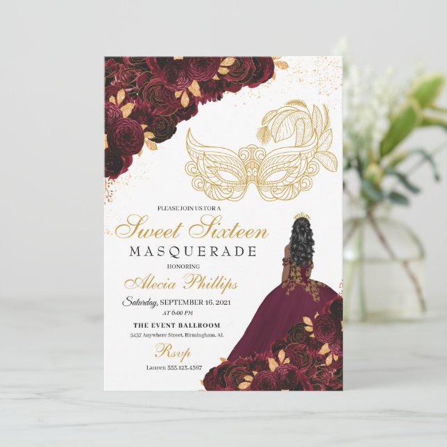 Invitation Bourgogne Gold Parties scintillant Sweet 16 Masque (Debout devant)