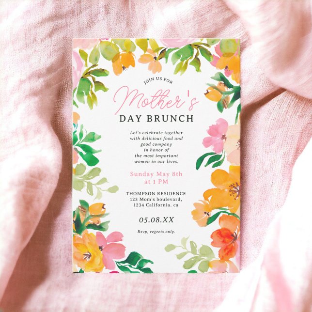 Invitation Brun de jour de mère à écriture florale moderne (Modern bold floral script mother's day brunch invitation)