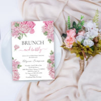 Brunch et boissons pétillantes aux roses florales