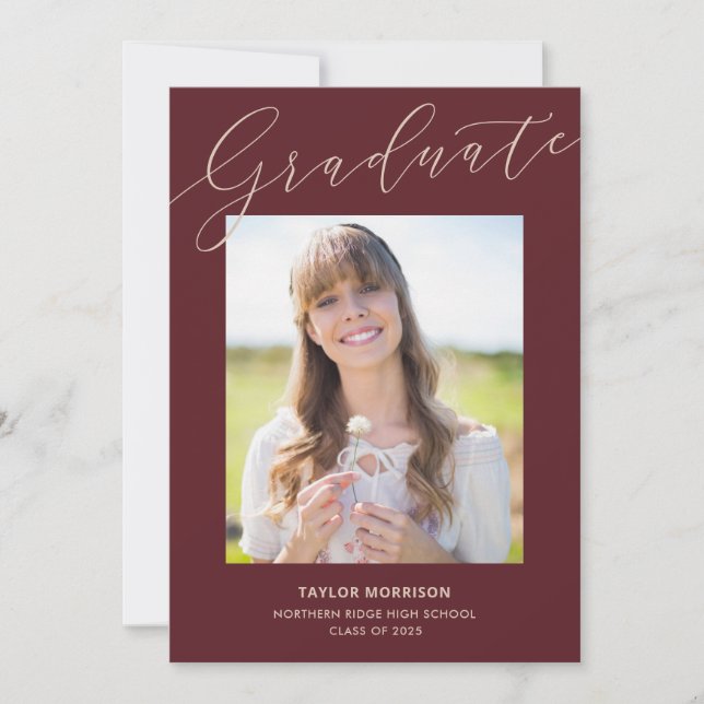 Invitation Burgundy Script Graduate 1-Photo Graduation Party (Devant)