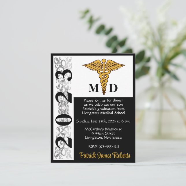 Invitation Caduceus Black & Gold Médicale School Graduation (Debout devant)