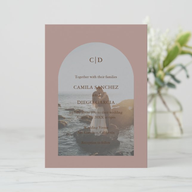 Invitation Camila Taupe Arch Mariage moderne (Debout devant)