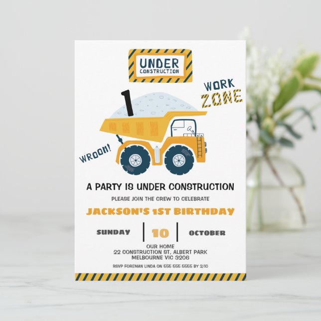 Invitation Camion de zone de travail en construction Annivers (Debout devant)