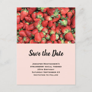 Invitation Carte Postale Batch of Red Juicy Strawberries Enregistrer la dat