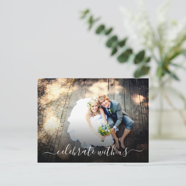 Invitation Carte Postale Fêter l'élopement de mariage avec nous (Debout devant)