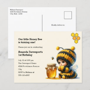 Invitation Carte Postale Mignonne fille en costume d'abeille avec du miel A