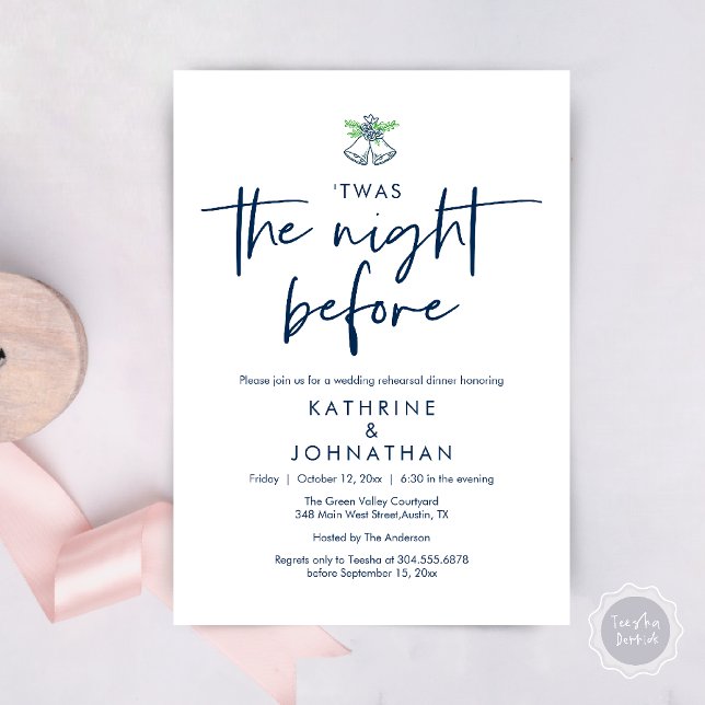 Invitation C'Était La Nuit Avant Le Dîner De La Répétition Ma (Twas The Night Before Wedding Rehearsal Dinner Party Invites Card mistletoe wedding bell navy blue)