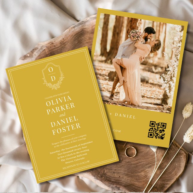Invitation Chic Crest Gold Champagne QR Code Mariage photo (Créateur téléchargé)