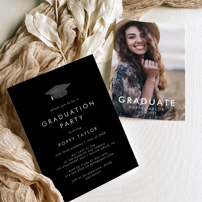 Invitation Chic Dark Black Grad Casquette Photo Graduation Pa (Créateur téléchargé)