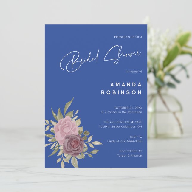 Invitation Chic Delft Fête des mariées florale bleue et blanc (Debout devant)