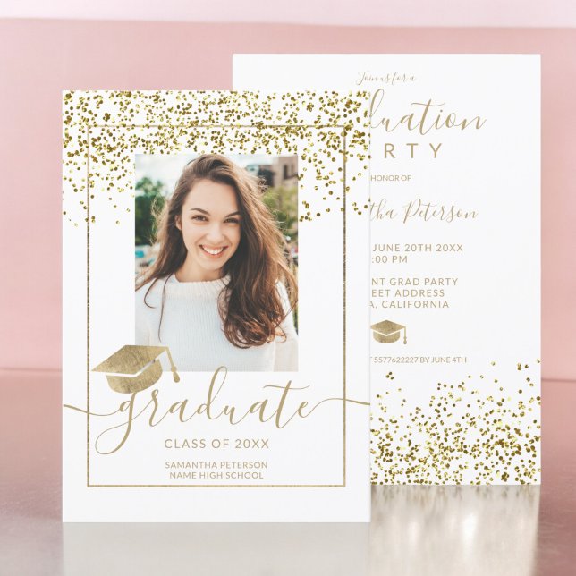 Invitation Chic or confetti blanc typographie graduation (Chic gold confetti white typography graduation invitation)