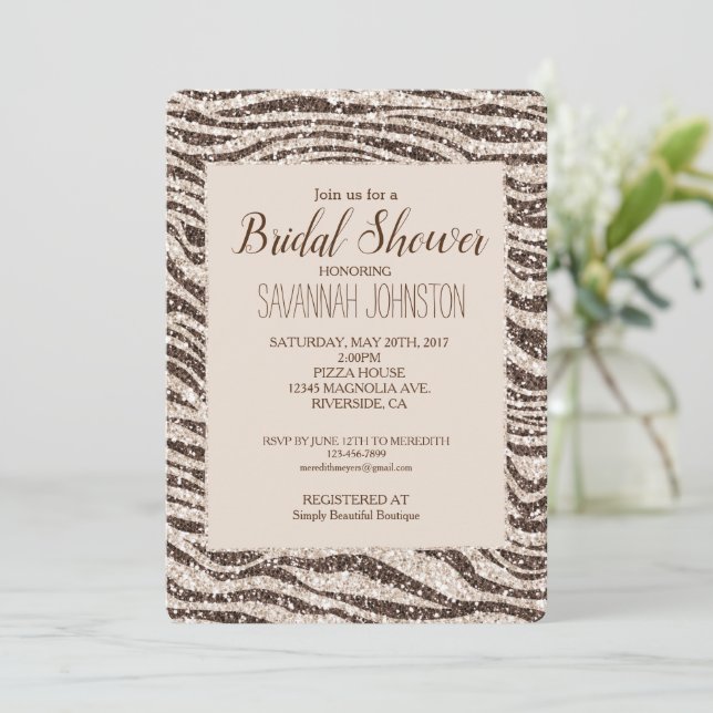 Invitation Chocolat Brown crème Blush Zebra Parties scintilla (Debout devant)