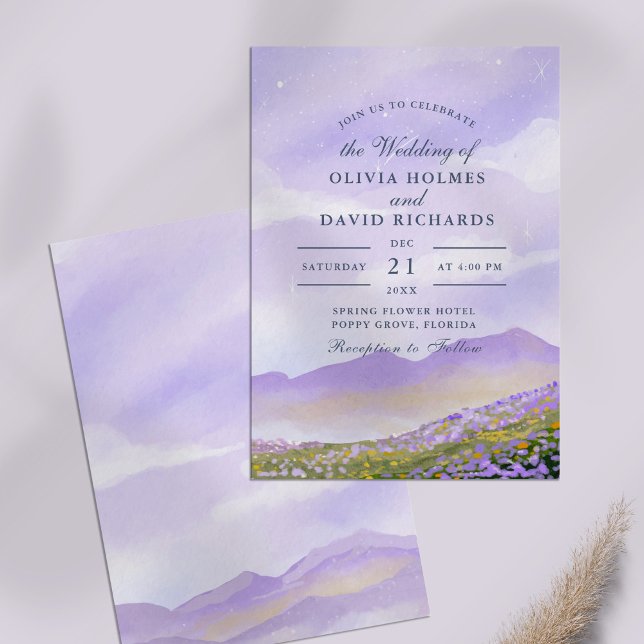 Invitation Ciel de nuit de lilas Mariage de prairie de montag (Lilac Night Sky Mountain Meadow Wedding Invitation on a lilac table.)